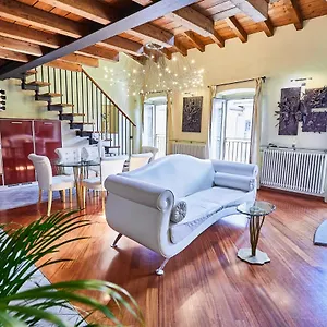Luxury Design Loft - Piazza Pontida , Bergamo Italy